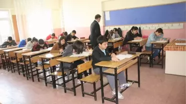 Yozgat'ta 7 Bin 806 Öğrenci Sınava Girdi