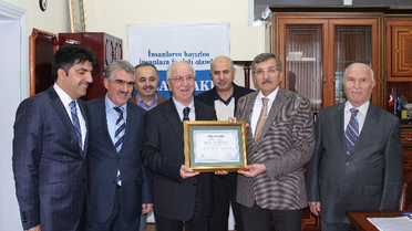 Zeytinburnu Belediye Başkanı'ndan İhlas Vakfı'na Ziyaret