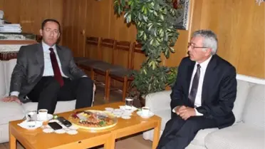 Başkan Yıldırım, Avanos Belediyesi'ni Ziyaret Etti