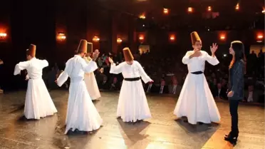 Konya'da Engelli Semazenlerin Gösterisi Büyüledi