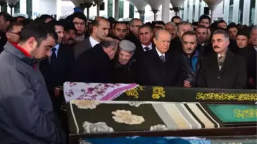 12 Eylül Darbesinde İdam Edilen Pehlivanoğlu'nun Annesi Defnedildi