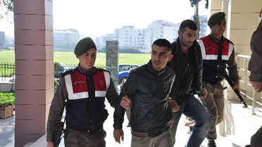 Güpegündüz Bilgisayar Çalan 2 Şüpheli Kıskıvrak