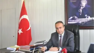 Kaymakam Can, Öğrencilere Ücretsiz Roman ve Kaynak Kitap Dağıttı