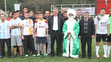 Nasrettin Hoca Turnuvası'nın İlk Vuruşu Başkan Şenol'dan