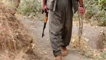 Adana'da Bir PKK'lı Teslim Oldu
