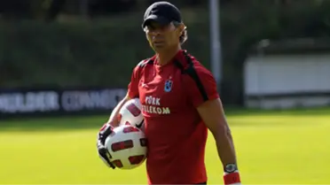 Trabzonspor'un Kaleci Antrenörü Alper Boğuşlu İstifa Etti