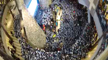 Sevenleri Ünlü Şarkıcı Zach Sobiech'i Andı