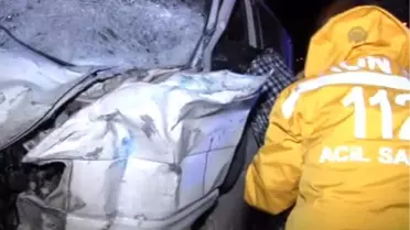 Tır ile minibüs çarpıştı