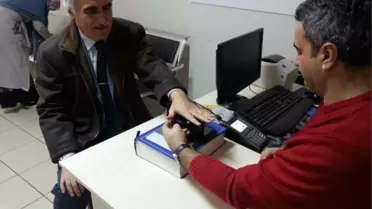 Kırklareli Sgk İl Müdürü Halcı, Biyometrik Kimlik Doğrulama Sistemini Yerinde İnceledi