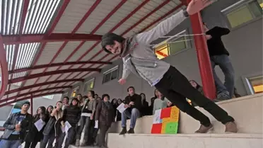 Önce Yaşadılar, Sonra Tasarladılar