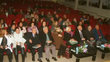 Burhaniye'de Fotoğraf Sergisi Açıldı