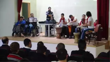 Engelli Öğrencilerden Cezaevinde Konser