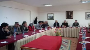 Dedaş Yetkilileri Köy Muhtarlarıyla Toplantı Yaptı