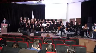 Karabağlar'da 90'ların Müzikleri