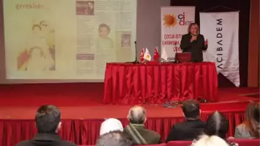 'Tüp Bebek Yardımıyla Üreme Teknikleri' Söyleşisi