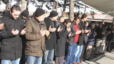 Van'da Molla İçin Gıyabı Cenaze Namazı