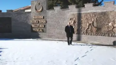 Dumlupınar'da Atatürk Heykelinin Ücretinin Ödenmediği İddiası