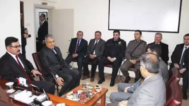 Vali Turhan'dan Kaymakam Erguvan'a Ziyaret