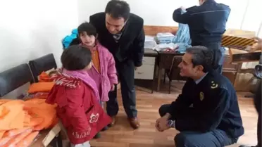 Susuz'da Öğrencilere Giyecek Yardımında Bulunuldu
