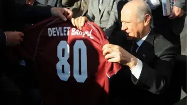 Devlet Bahçeli: Yolsuzluk Tasması Hükümetin Boynuna Geçti
