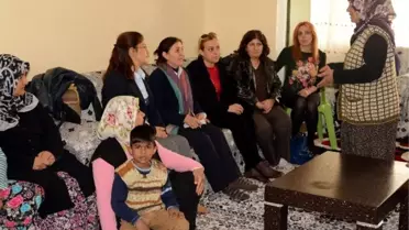 Akdeniz Kent Konseyi Kadın Meclisi Roman Kadınları Dinledi