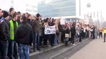 Bosna Hersek'te üniversite öğrencilerinden eğitim protestosu -