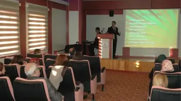 Erzurum'da Öğretmenlere Tecrübe Paylaşımı Semineri