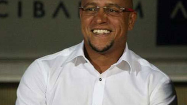 Gündüz Yeşil Sahada, Akşam Sahnede