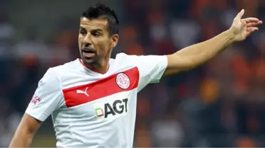 Antalyaspor, Baros'a Sportif Direktörlük Teklifi Yaptı