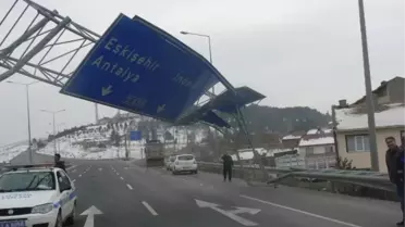 Bir Anlık Dalgınlık Trafiği Felç Etti