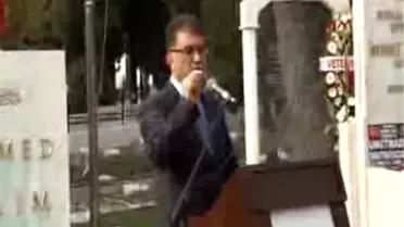 Mehmet Akif Ersoy Ölümünün 77. Yılında Kabri Başında Anıldı