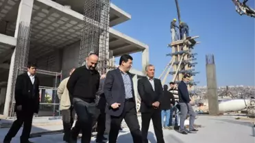 Tütüncü, Mimar Sinan Kongre ve Sergi Merkezi'nde İncelemelerde Bulundu