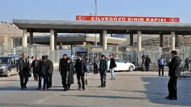 Suriye İçin Yola Çıkan Aktivistler Cilvegözü'nde