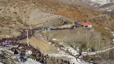 Uludere'de Hayatını Kaybedenler Mezarları Başında Anıldı