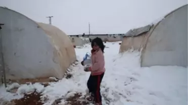 2,3 Milyon Suriyeli Sert Kış Şartlarında Yaşam Mücadelesi Veriyor