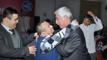 Başkan Bekir Keskin, Yılbaşı Akşamı Engellilerle Birlikteydi