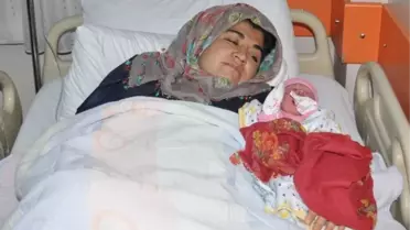 Eskişehir'de Elif Naz 2014'ün İlk Bebeği Oldu