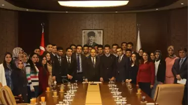 AK Parti Kırşehir Gençlik Kolları Gençlik ve Spor Hizmetleri Bakanı Akif Çağatay'ı Ziyaret Etti