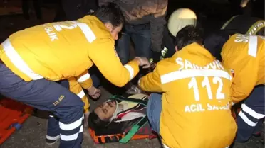 Cenazeden Dönen Minibüsün Önüne Otomobil Uçtu: 12 Yaralı