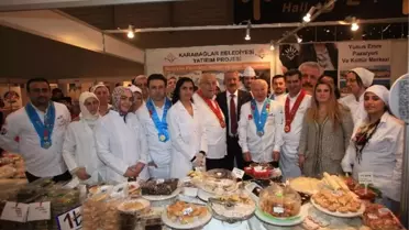 Karabağlar'ın Yemeklerine Aşçılardan Tam Not