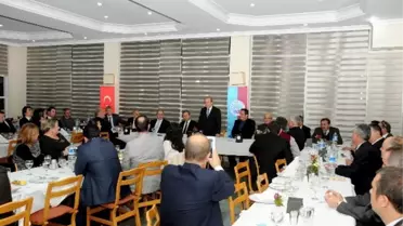 Vali Öztürk, Trabzon Kültürünü Yaşatma Derneği Yemeğine Katıldı
