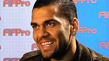 Alves: Ballon D'or'u Alsın ya da Almasın, Messi En İyisi