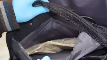 Hakkari'de Bilgisayar Çantasında 4 Kilo Eroin Ele Geçirildi