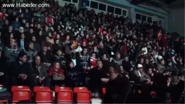 'Bizimle Beraber Elele Kolkola Yürümenize İhtiyacımız Var'