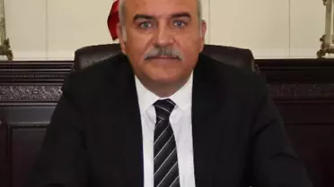 Eski Devlet Bakanı Yıldırım, Vali İpek'i Ziyaret Etti