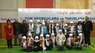 Özel Eğitime Muhtaç Öğrencilere Badminton Eğitimi Veriliyor
