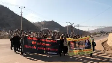 Paris'te Öldürülen 3 PKK'lı Kadının Anmasında Cizre'de Olay Çıktı