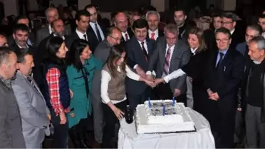 Vali Öz ve Başkan Gümrükçüoğlu Gazetecilerle Kahvaltıda Buluştu