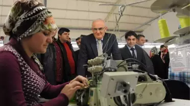 Yılmaz: 'İstihdam Yaratan Her Yatırımın Arkasında Olurum'