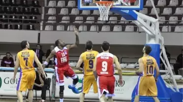 Royal Halı Gaziantep: 85 Tofaş: 68